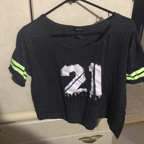 Top - Picture 1 of 1